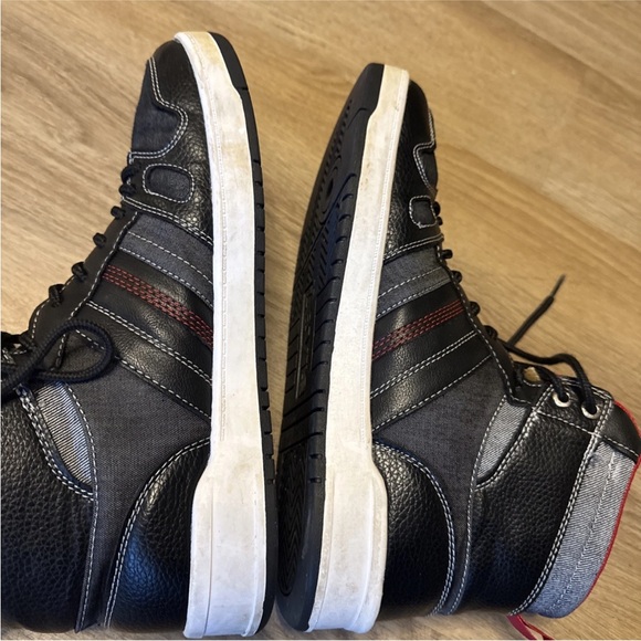 Levi's Strauss & Co
Men's Size 9 Levi's
Men's 520 BB Hi 521
BB Hi high-tops - Picture 6 of 12